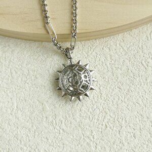 Kendra Scott Silver Sienna Sun Pendant Necklace